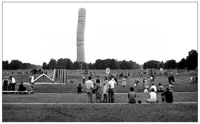 documenta-4-xto-jc-hauser.jpg