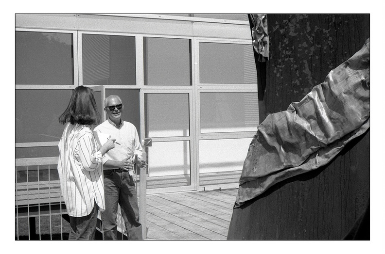 documenta-9-jose-resende-laughing1000.jpg