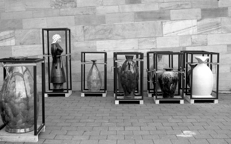 kassel-thomas-schuette-documenta-9.jpg