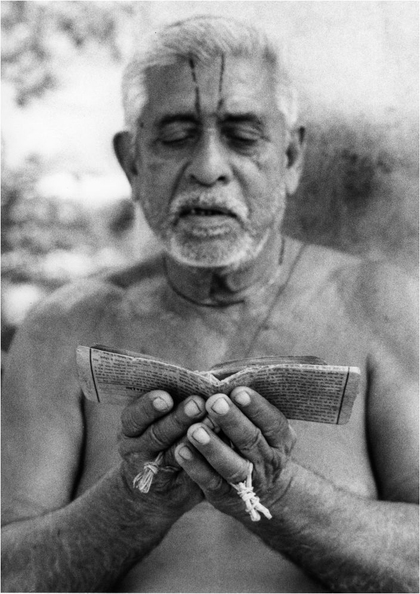 brahmane-in-varanasi.jpg