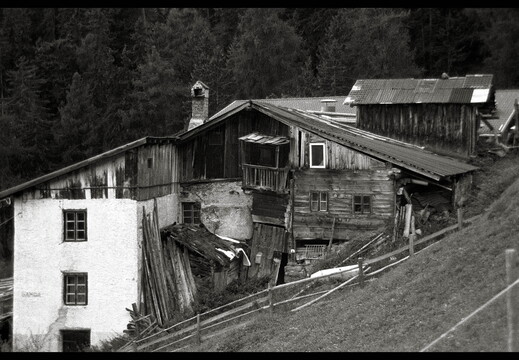 © Josef Safranek