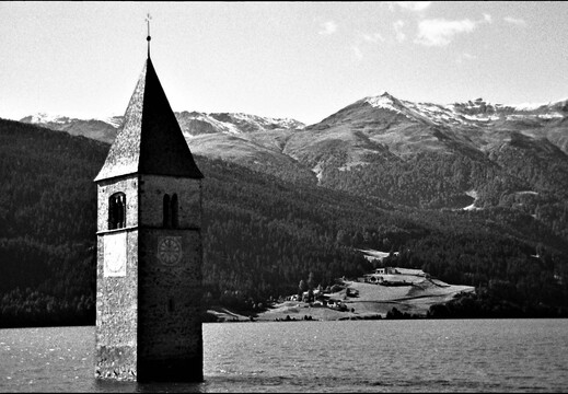 © Josef Safranek