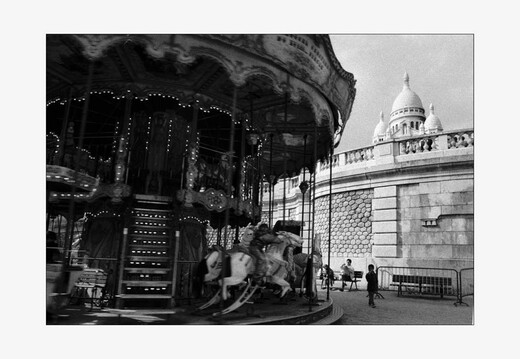 -k-karussell-vor-sacre-ceour-kopie