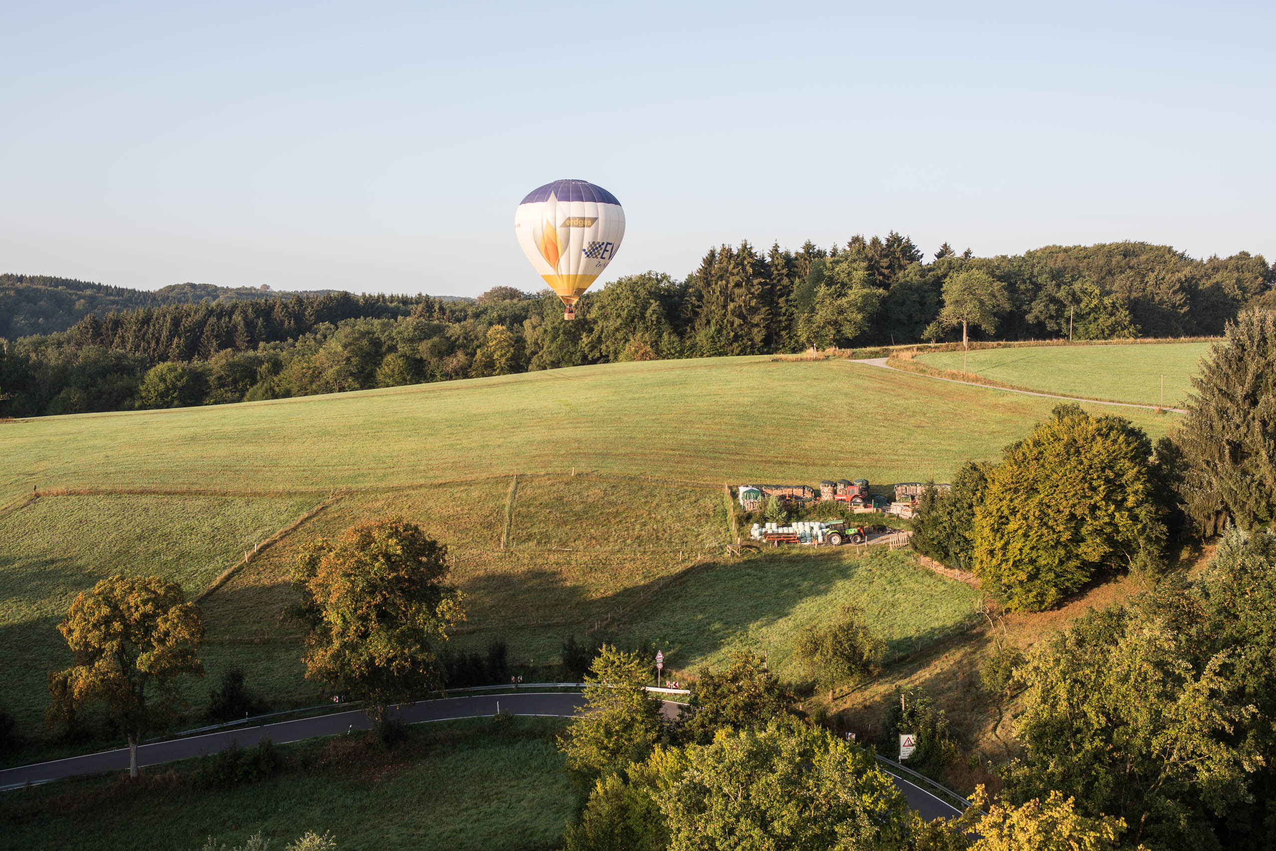 Ballonfahrt über dem Rheinisch-Bergischen Kreis sowie der Dhünntalsperre